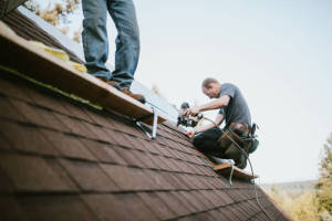 Local Roofers in N L R, AR